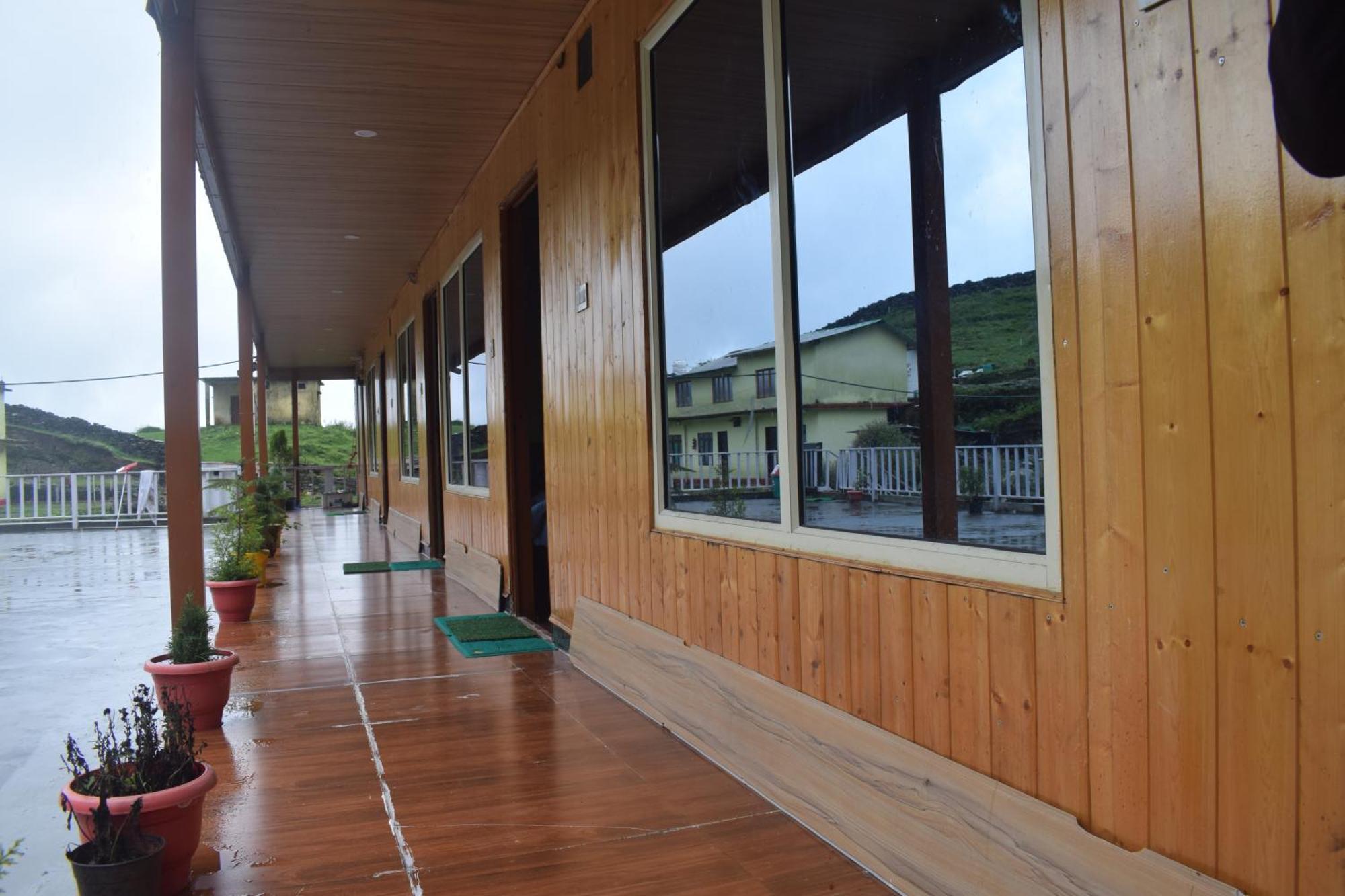 Himrab Chopta Resort Exteriör bild