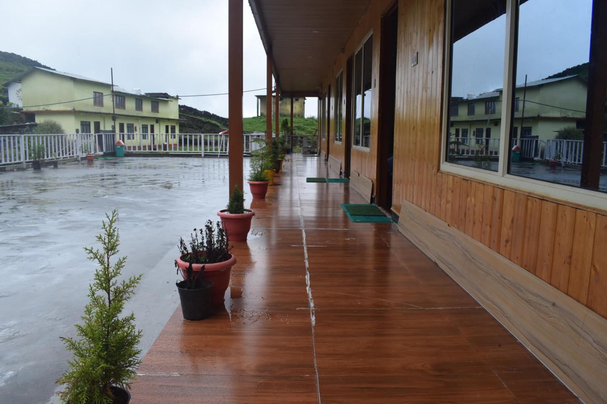 Himrab Chopta Resort Exteriör bild