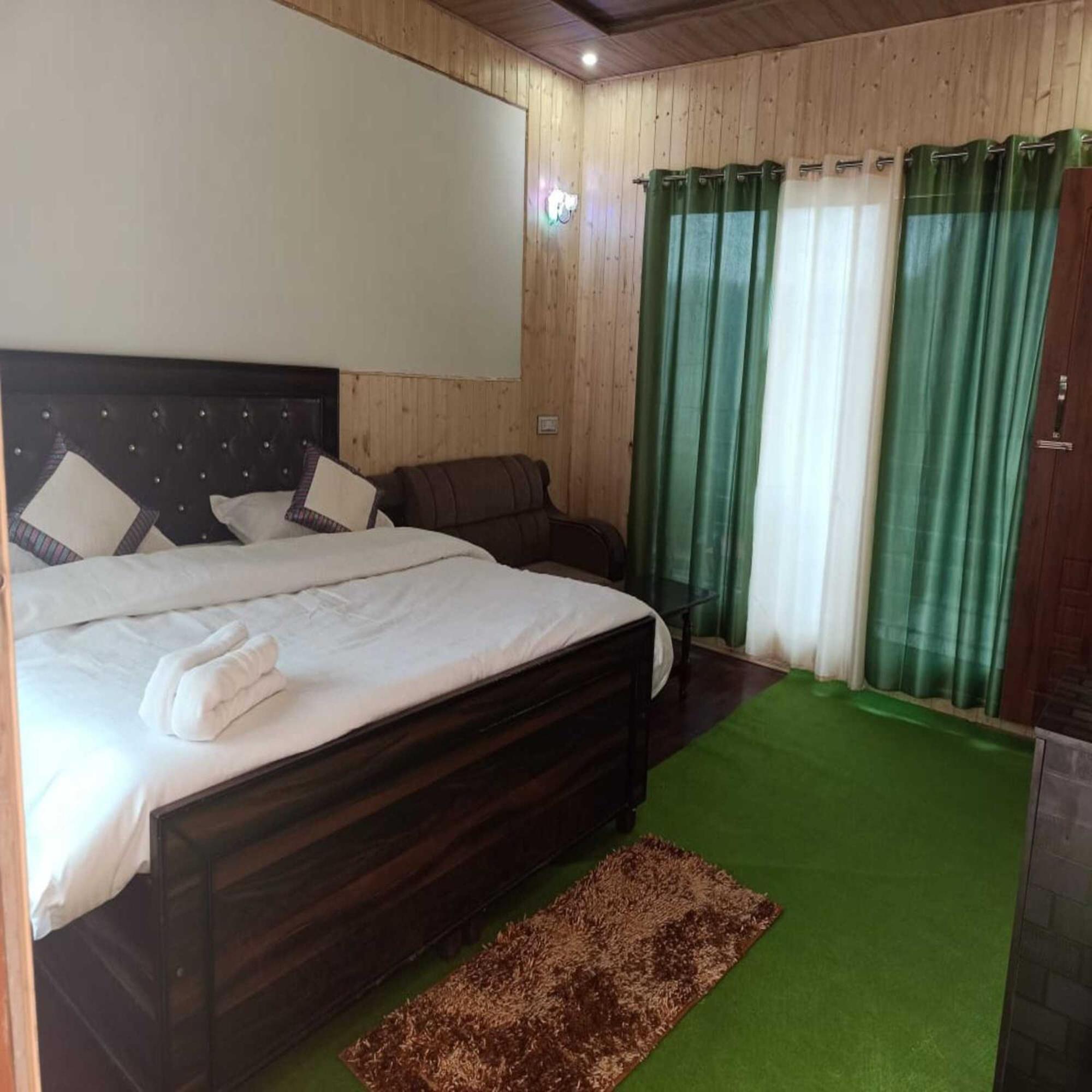 Himrab Chopta Resort Exteriör bild